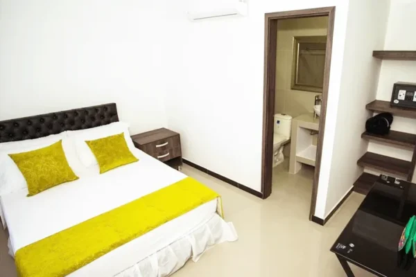 Hotel Galyrod House <span style="color:#d4af37;">★★★</span>
