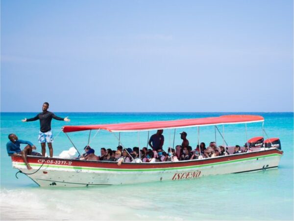 Combo de Actividades #8: Excursión 4 Islas + Punta Arena + Tour Bahía Rumbero + City Tour en Cartagena (4 Tours)