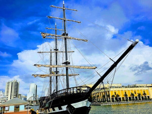 Tour en Barco Pirata por Cartagena
