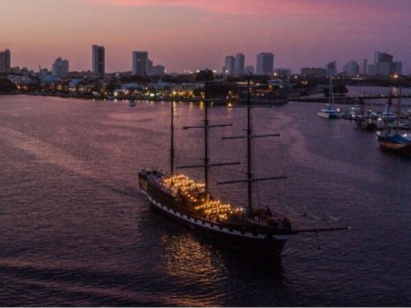 Tour en Barco Pirata por Cartagena