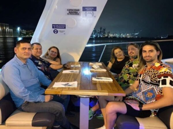 Tour en Yate: Sibarita Express en Cartagena