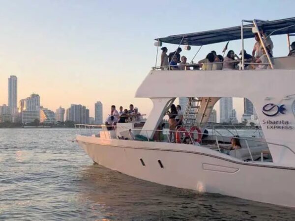 Tour en Yate: Sibarita Express en Cartagena