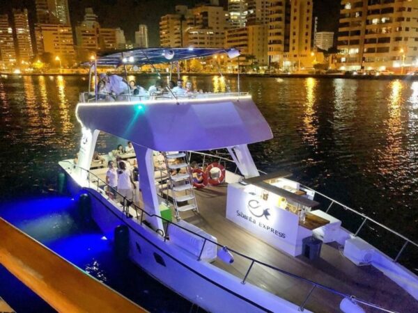Tour en Yate: Sibarita Express en Cartagena