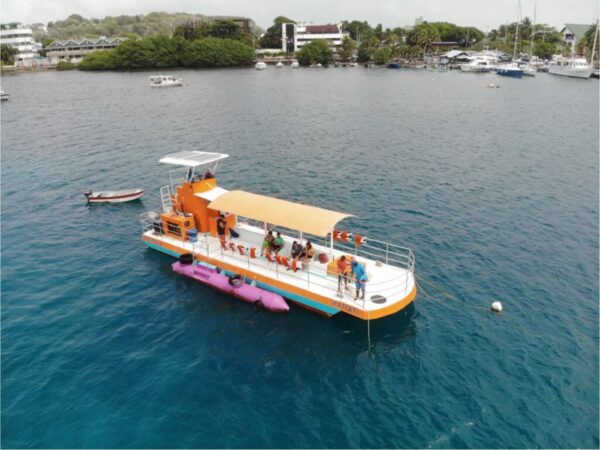 Combo de Actividades #14: Tour VIP a Acuario, Haynes Cay, Johnny Cay, Manglares + Semisubmarino en San Andrés Islas (2 Tours)