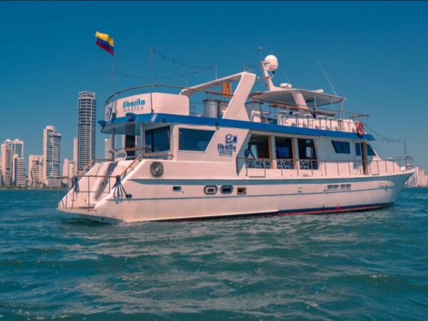 Tour en Yate: Sibarita Master en Cartagena