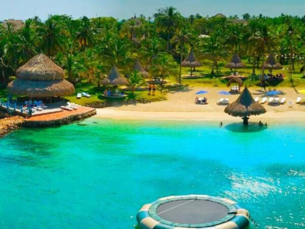 Pasadía Isla Múcura - Tintipan - Santa Cruz del Islote