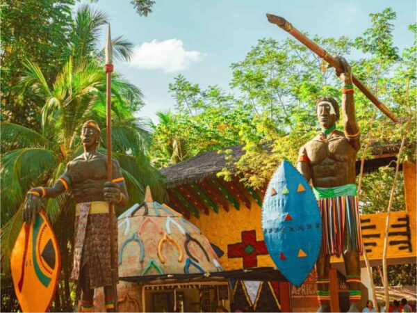 Combo de actividades #3: Tour a Guatapé + Tour a Hacienda Napoles (2 Tours)