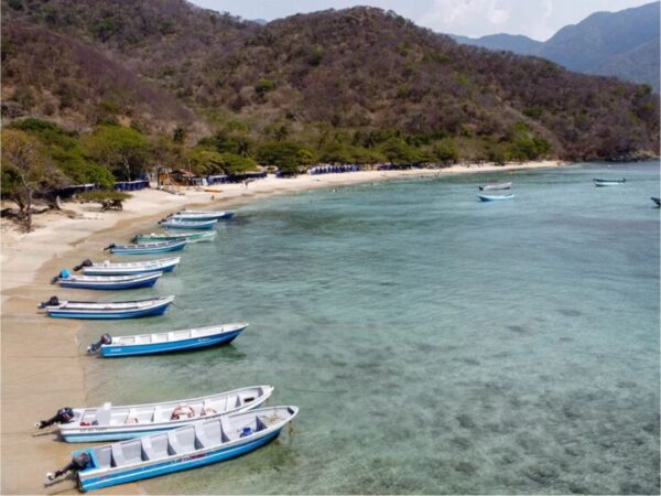 Playa Cristal Parque Tayrona 2x1 en Santa Marta