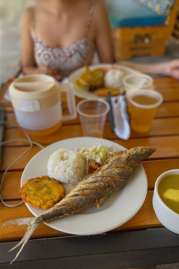 Almuerzo pacifico