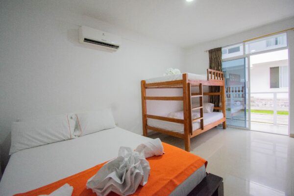 Hotel en Playa Pianguita - Pacifico Colombiano