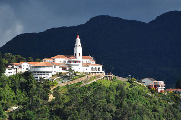 Visita Guiada por Bogotá + Teleférico a Monserrate