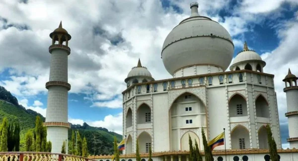Excursión al Parque Jaime Duque desde Bogotá