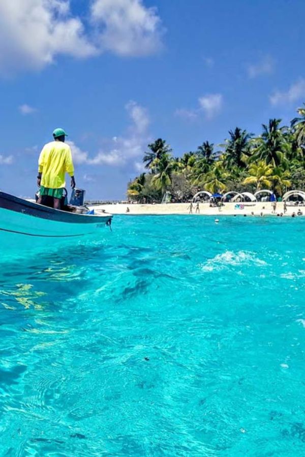 promociones san andres colombia con aventureros 360 (1) Combo de Actividades #1: Tour VIP a Acuario, Haynes Cay, Johnny Cay, Manglares + Buceo en San Andrés (2 Tours)