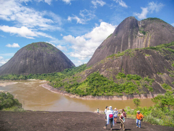 Expedición 5 días y 4 noches a los Cerros de Mavicure, saberes ancestrales, Estrella Fluvial de Inírida y Delfines