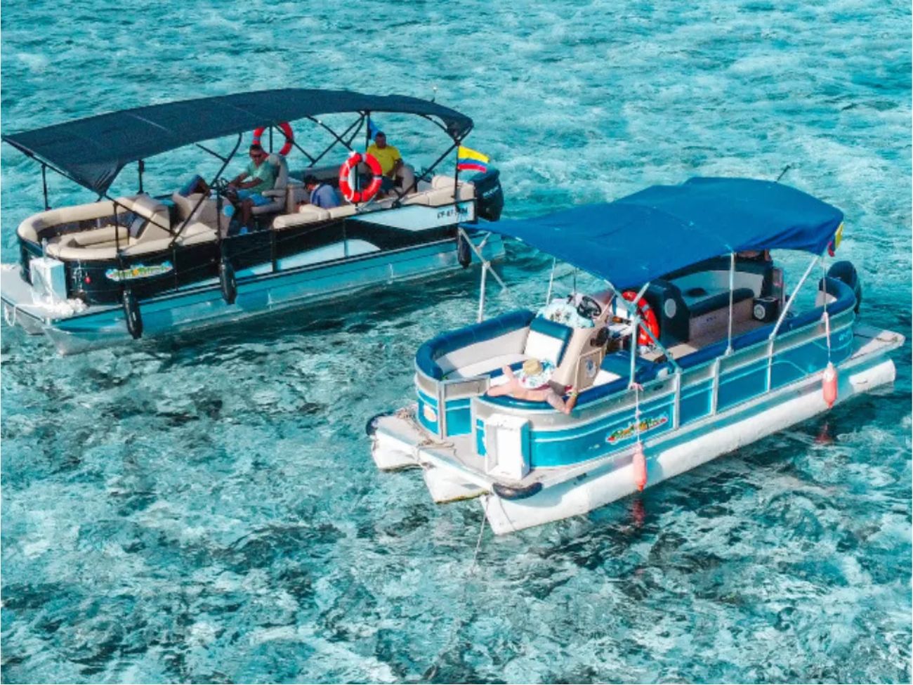 Tour bahía en pontón privado en San Andrés para salida grupal