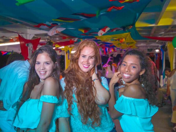 San Andrés Total Experience: Pontón Privado, Buceo y Parasail (4D/3N)