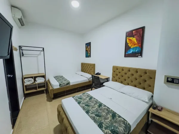 Hotel Central Plaza Itagüí <span style="color:#d4af37;">★★★</span>