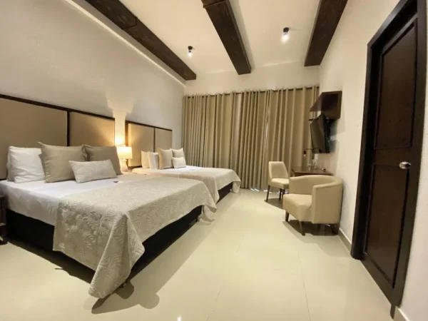 2 doble dorado plaza Hotel Dorado Plaza Centro Histórico <span style="color:#d4af37;">★★★</span>