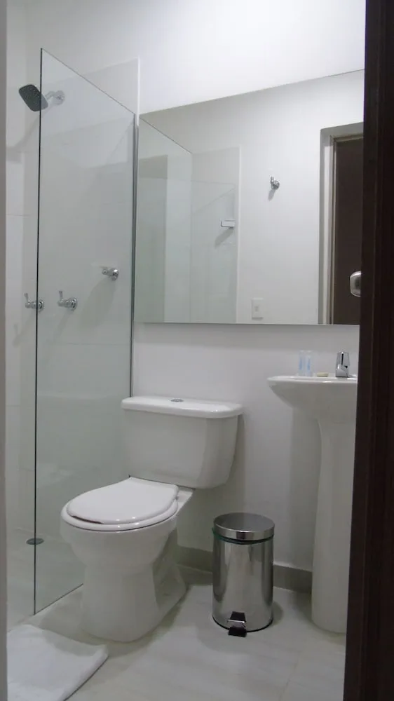 Hotel Suite del Parque <span style="color:#d4af37;">★★★</span>