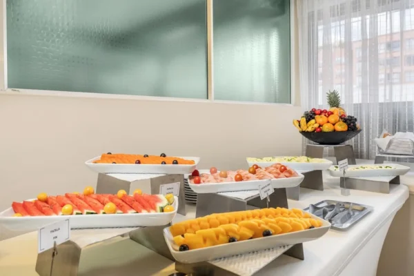 Desayuno Egina Hotel Egina Bogotá <span style="color:#d4af37;">★★★</span>