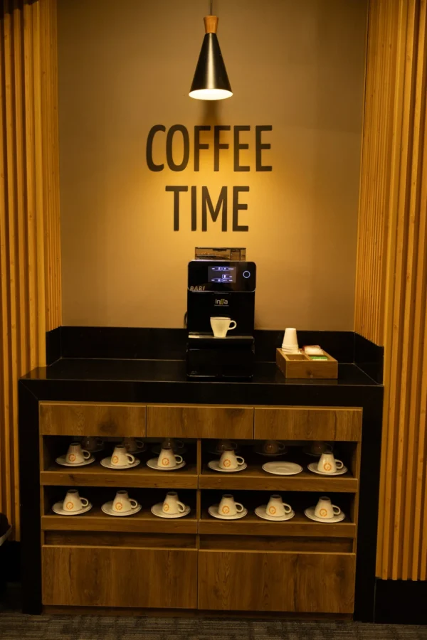 Hotel Continental ByHours <span style="color:#d4af37;">★★★</span>