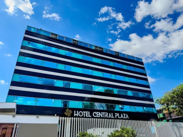 Hotel Central Plaza Itagüí <span style="color:#d4af37;">★★★</span>