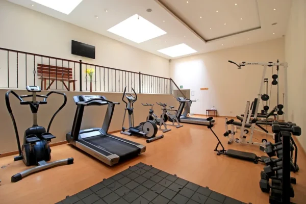 Gimnasio Windsor Hotel ESTELAR Windsor House <span style="color:#d4af37;">★★★★</span>