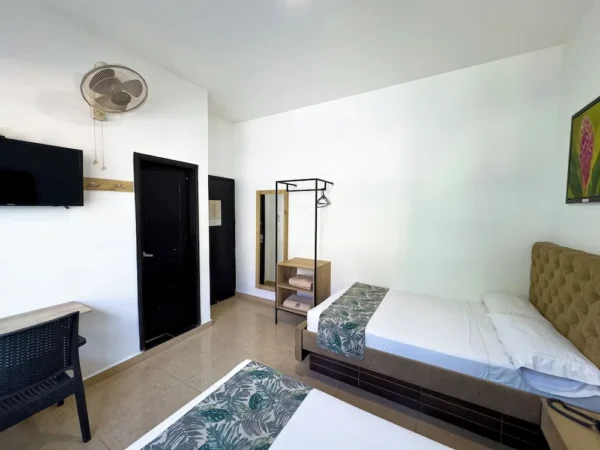 Hotel Central Plaza Itagüí <span style="color:#d4af37;">★★★</span>