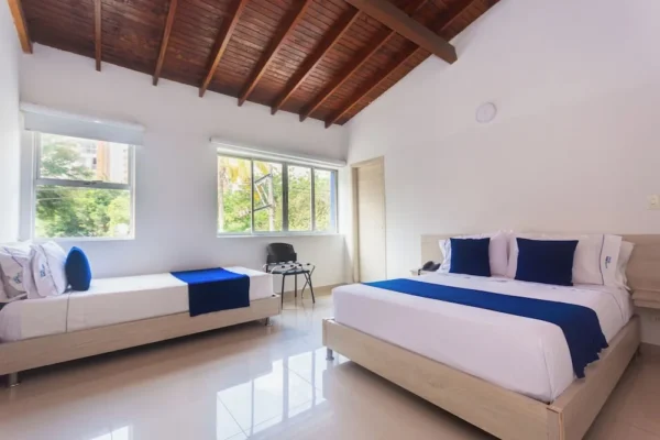 Hotel Suite del Parque <span style="color:#d4af37;">★★★</span>