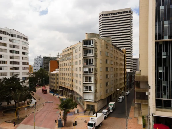 Hotel Continental ByHours <span style="color:#d4af37;">★★★</span>