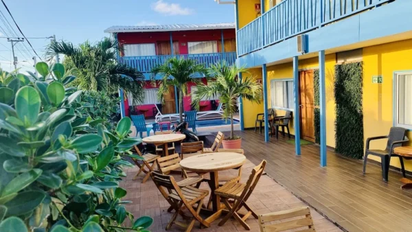 Hotel Be Happy <span style="color:#d4af37;">★★★</span>
