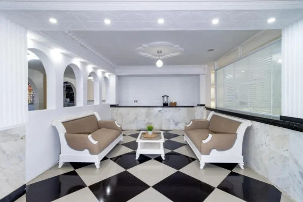 Hotel Playa Salguero by GEH Suites <span style="color:#d4af37;">★★★</span>