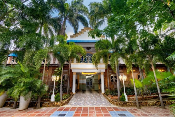 Hotel Playa Salguero by GEH Suites <span style="color:#d4af37;">★★★</span>