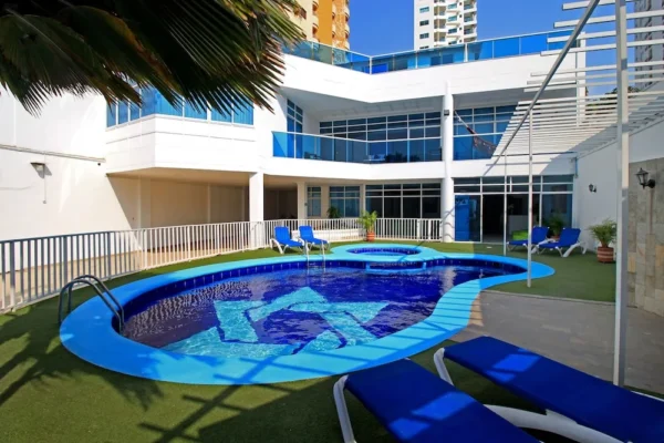 Hotel Abi Inn en Cartagena <span style="color:#d4af37;">★★★</span>