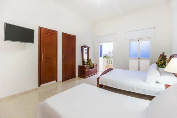 tripl dorado plaza Hotel Dorado Plaza Centro Histórico <span style="color:#d4af37;">★★★</span>