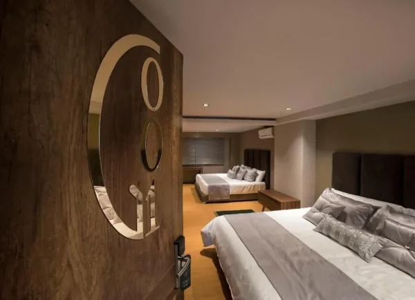 Albura Hotel <span style="color:#d4af37;">★★★</span>